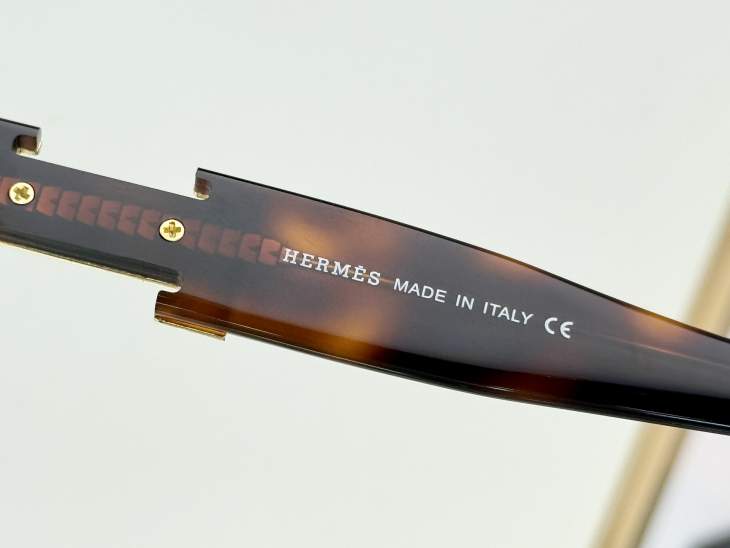 Picture of Hermes Sunglasses _SKUfw70119385fw